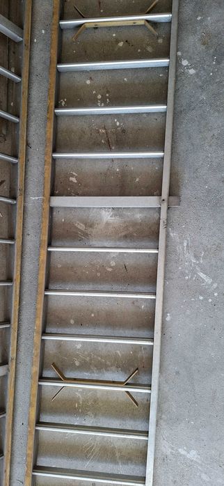 Gradeamento e Portoes em aluminio cinzento