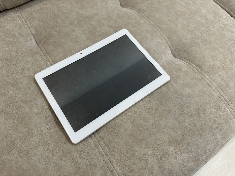 Продам планшет Samsung Galaxy Tab в хорошому стані