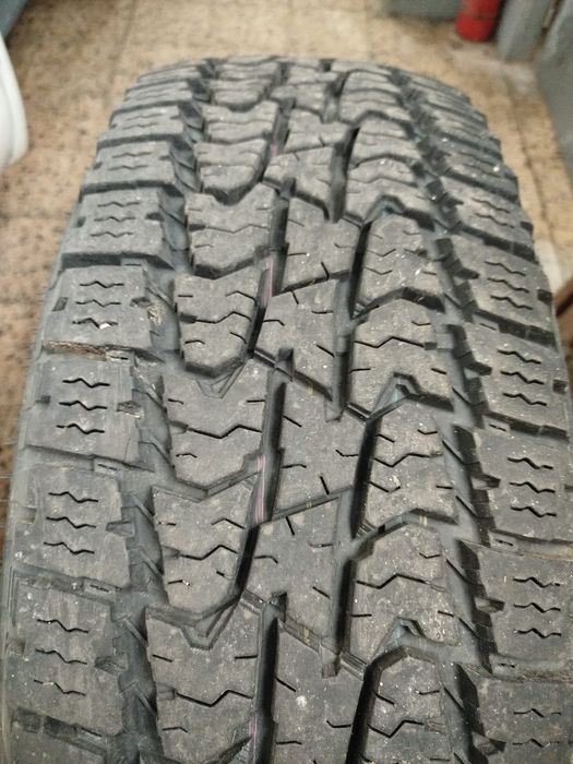 Pneus Nankang 265/75/16