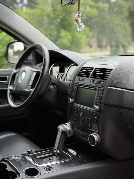Volkswagen Touareg рестайлинг 3.0 дизель на пружинах