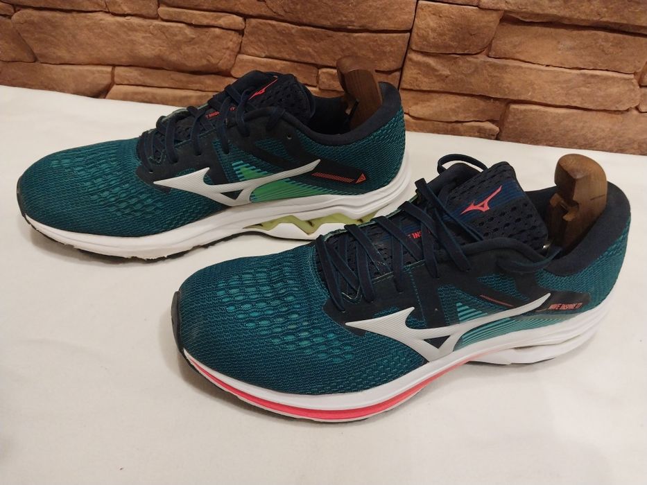 Кроссовки Mizuno wave inspire 17