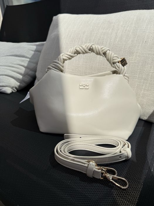 Жіноча Сумка Ganni молочна нова