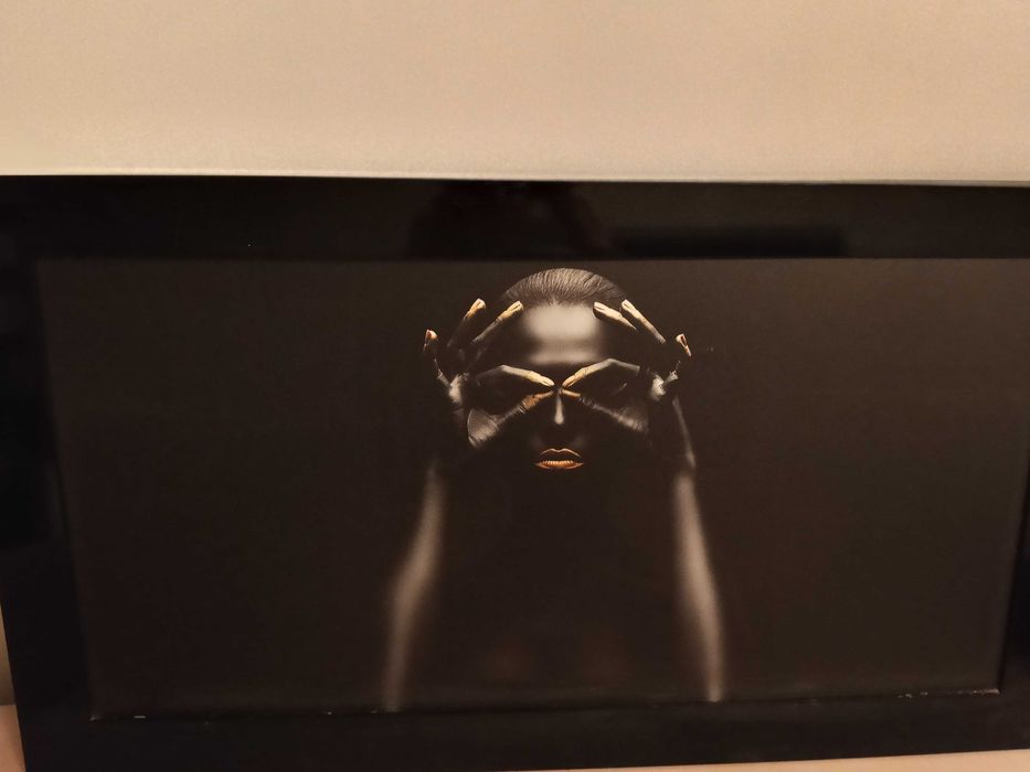 Obraz na ścianę czarny nowy