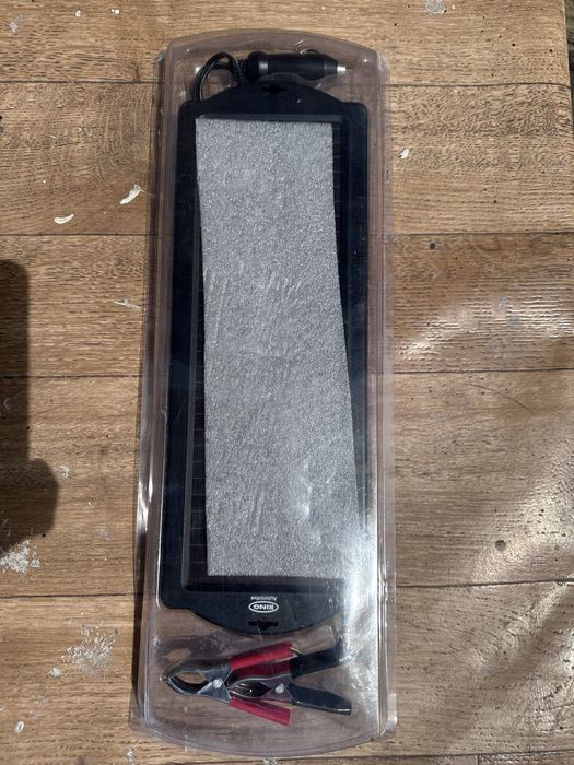 Авто сонячна батарея