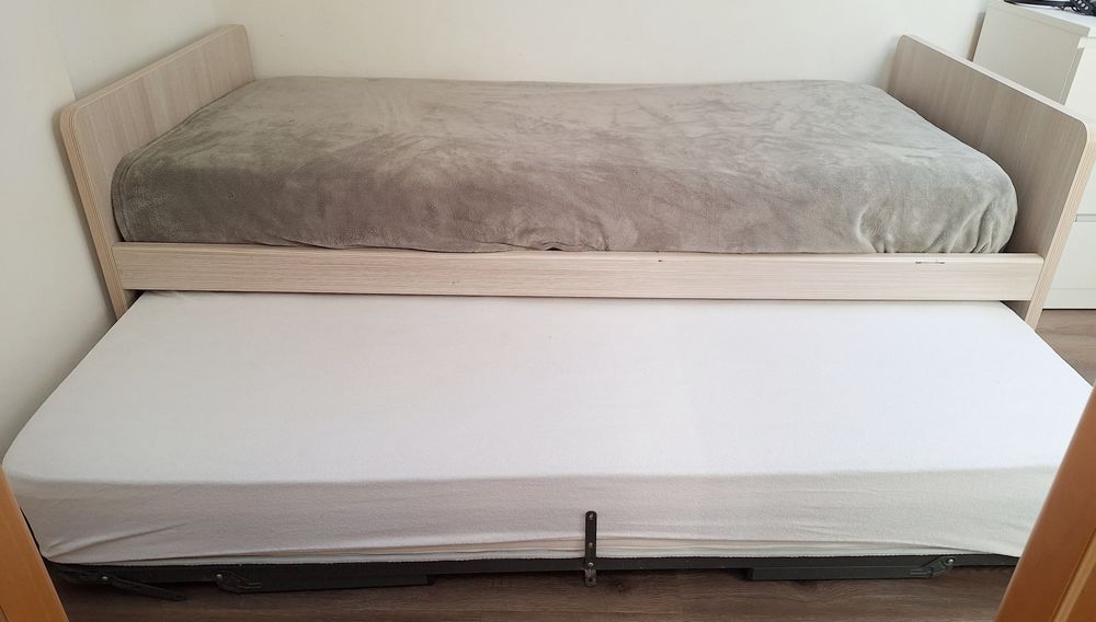 Cama de solteiro dupla