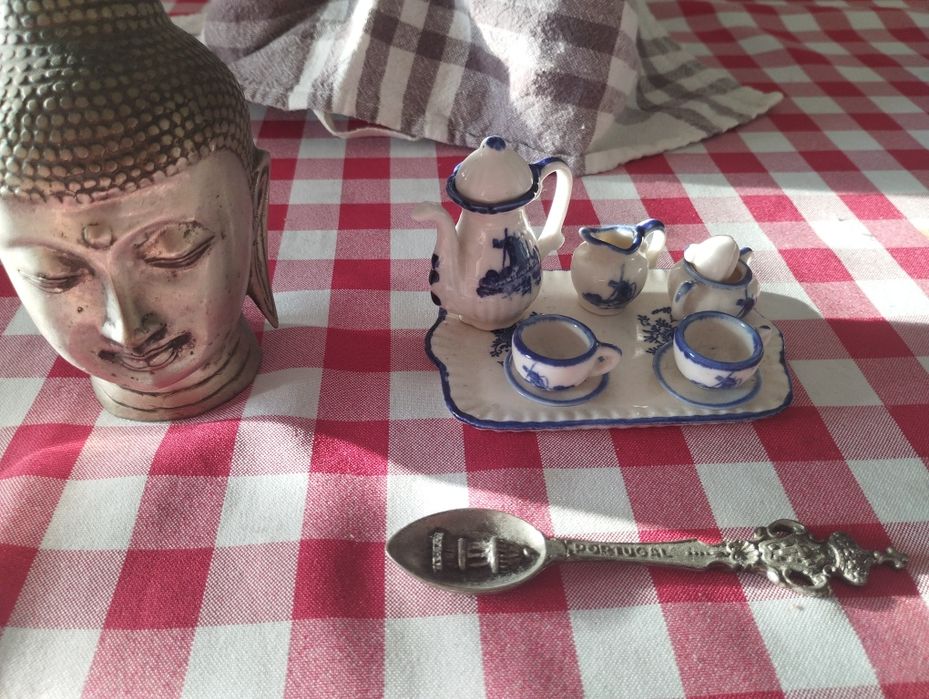 Antique Decorative Items
