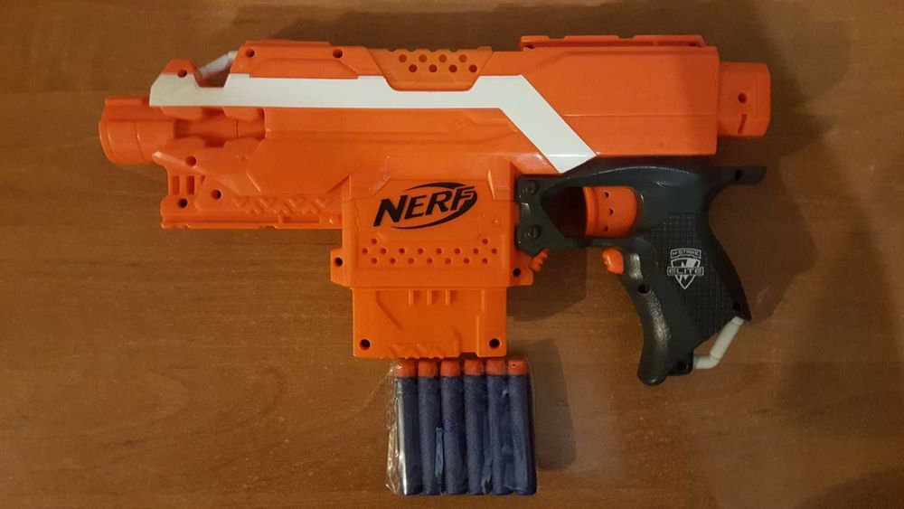 Бластер Nerf Stryfe Elite