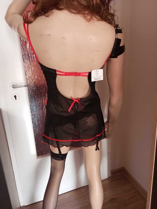 Zestaw nr 38, koszulka, pończochy.