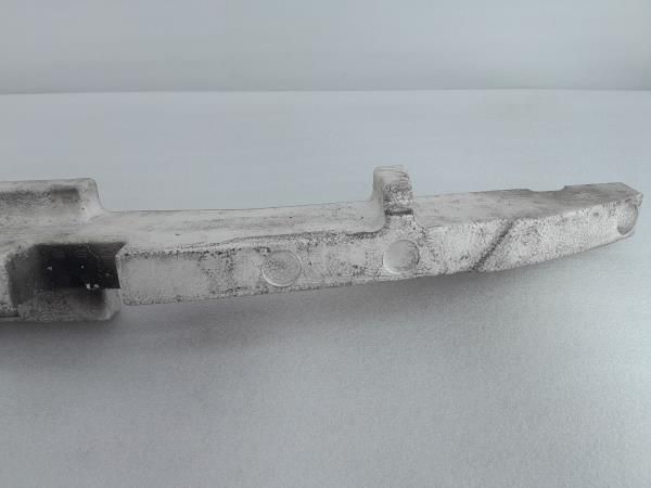 Reforço pára-choques frente NISSAN Leaf EV (ZE0)