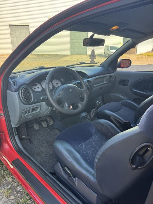 Renault Megane 2.0 16V F7R