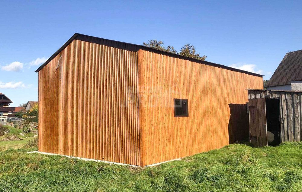 Garaż blaszany 5x9 Brama  3x okno drewnopodobny Dach dwuspadowy GP127