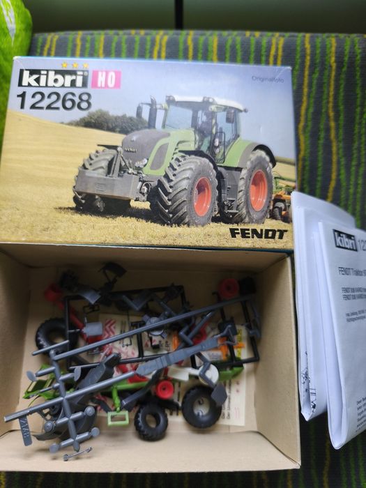 Model kibrii traktor Fendt ho