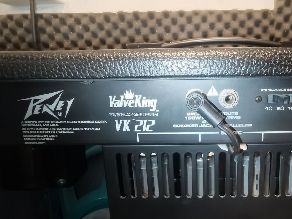 Peavey valveking 212
