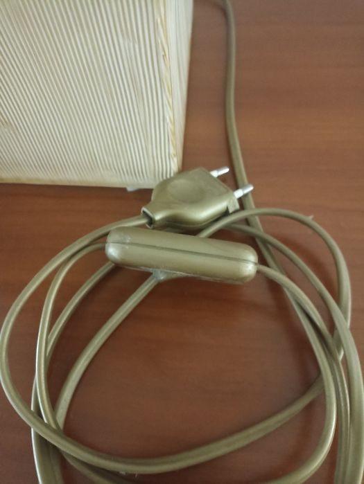 Candeeiro em porcelana