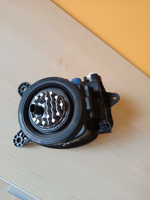 Cupra Formentor 5FF 2020-halogen lampa przeciwmgielna lewa