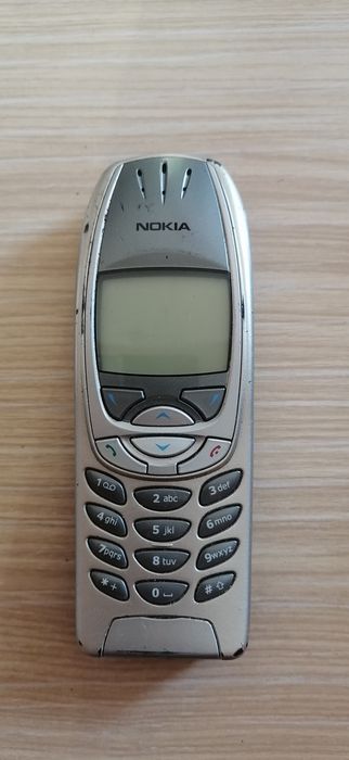 Nokia 6310 włącza się