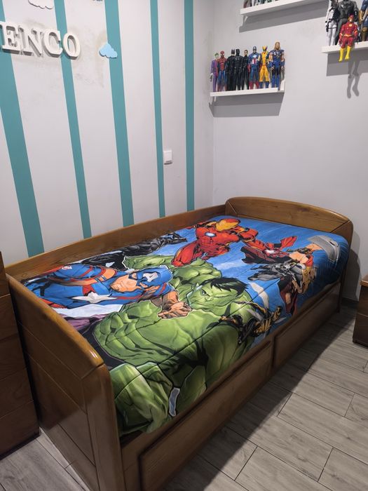 Cama solteiro mais mesinha