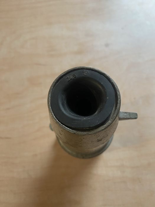 Wtyczka silowa aluminiowa 32A 380V z bolcem okrągłym 4p