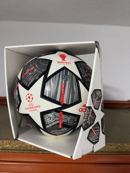 Bola Oficial da Final Champions League - Istanbul 2021