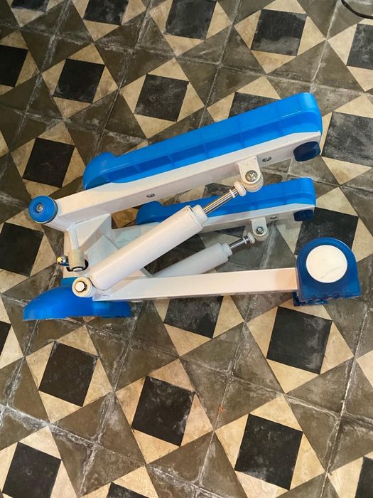 Step Exercise Machine64286139390978122