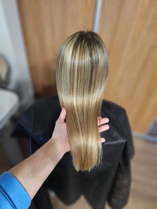 Keratynowe prostowanie włosów z dojazdem do klientki