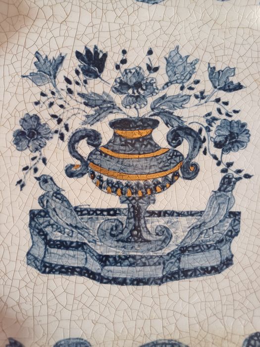 Prato estilo colonial português