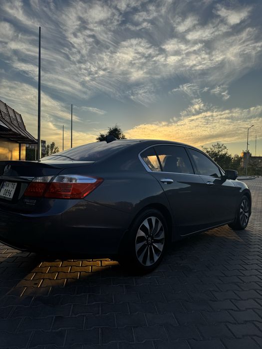 Honda accord 9 hybrid