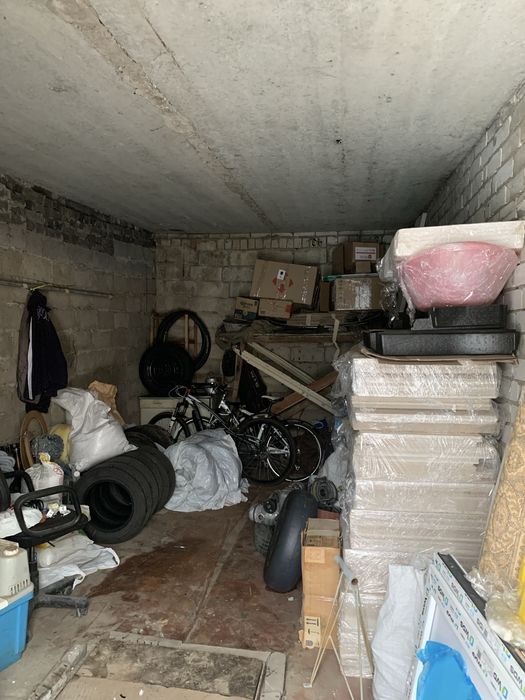 Продам гараж кирпичный крыша плиты