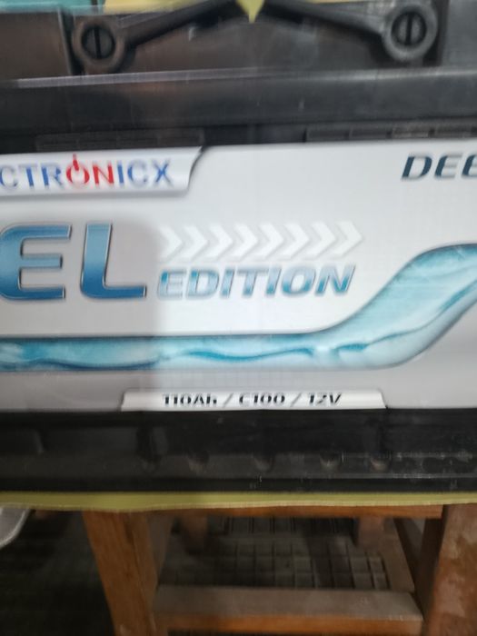 Гелевый аккумулятор 110ампер.ч.