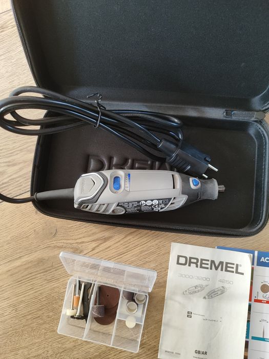 Dremel 3000 + akcesoria