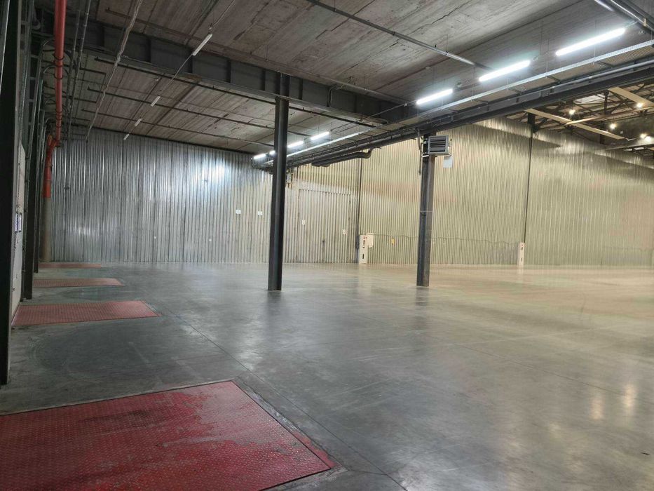 2000м2 готов левый берег. Или 10000 м2 по запросу класс А