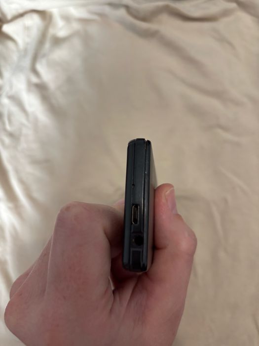 Телефон Prestigio