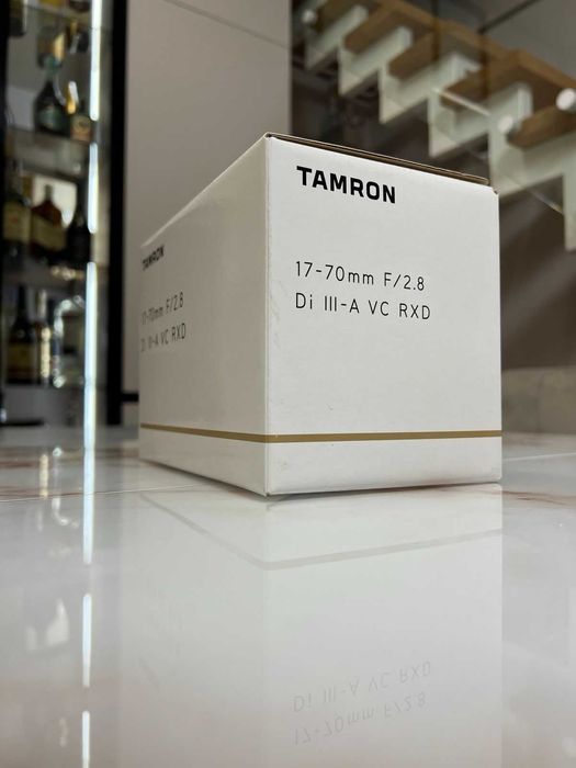 Tamron 17-70mm f/2.8 Di III-A VC RXD