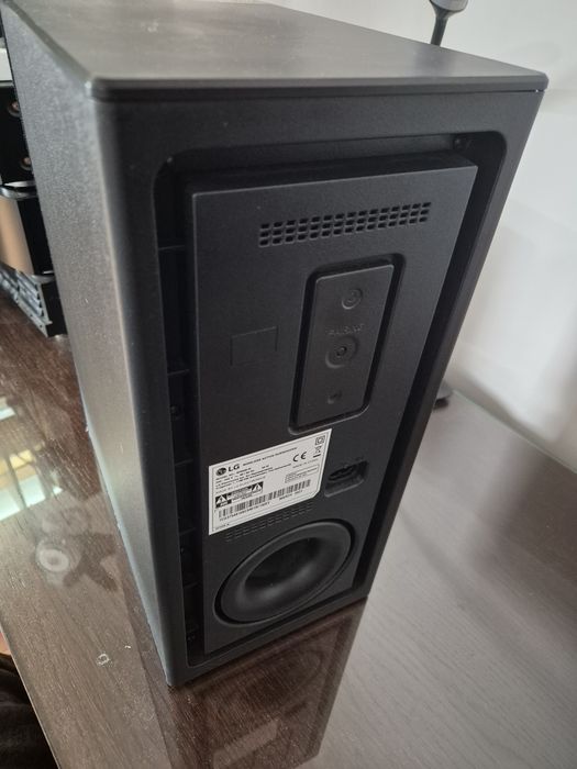LG Spn5b-w 33w wireless com cabo