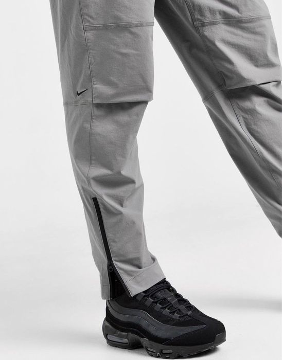 Нейлонові штани Nike Tech Fleece