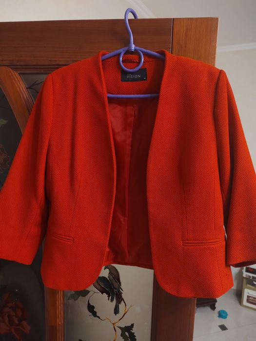 Жіночий костюм класичний червоний LCW