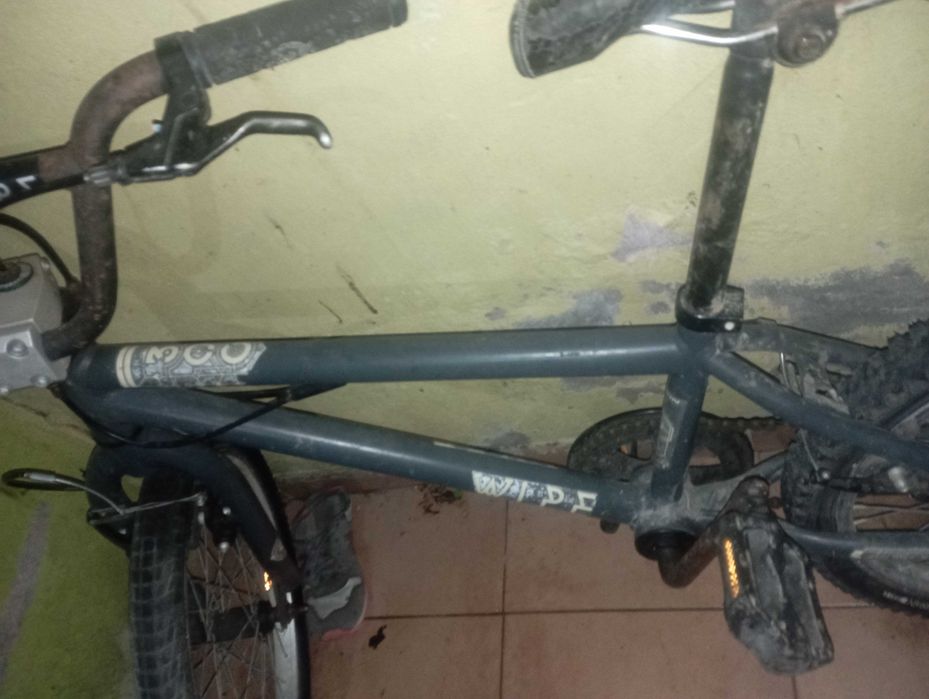 Vendo bicicleta  já usada