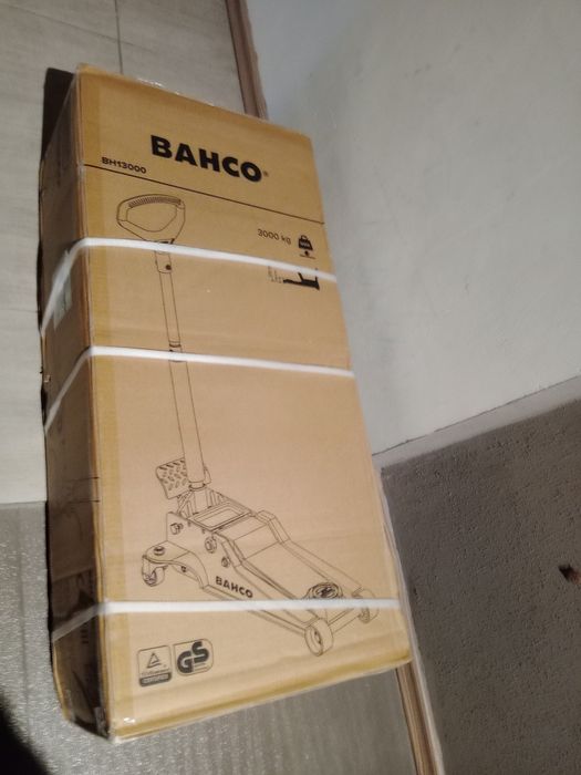 Podnośnik samochodowy Jula Bahco 90-550 3T