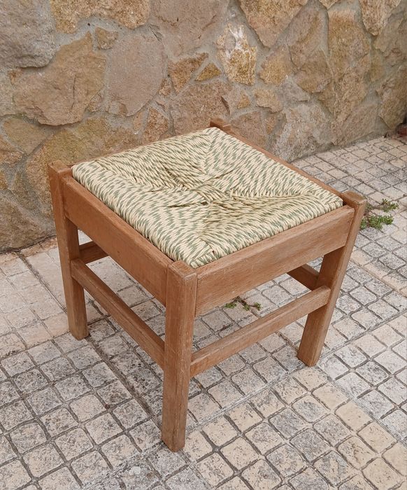 Banqueta de madeira