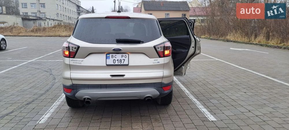 Ford Escape 2017 SE | автомат | 4×4 | від власника