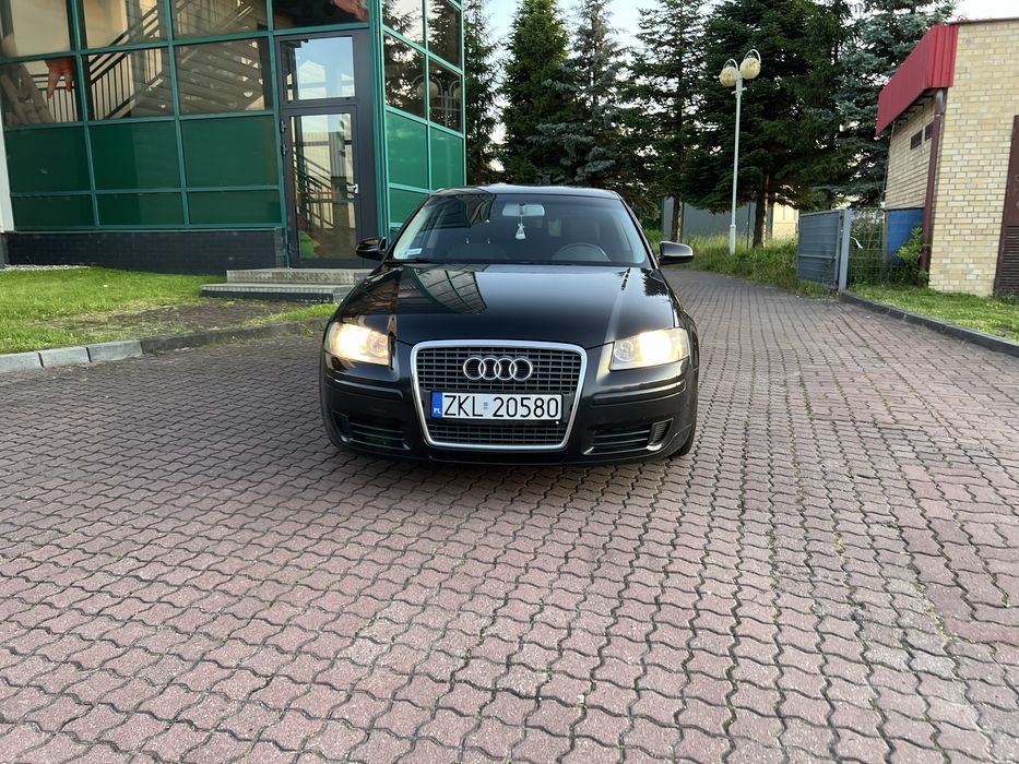 Audi a3 8p 1.6 benzyna uszkodzony silnik