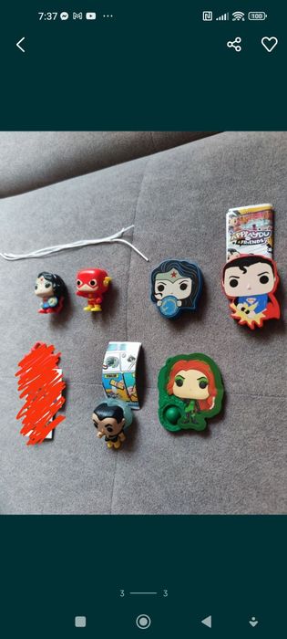 Figurki DC comics Kinder joy