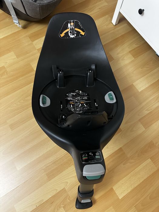 Автокрісло з базою cybex cloud Z