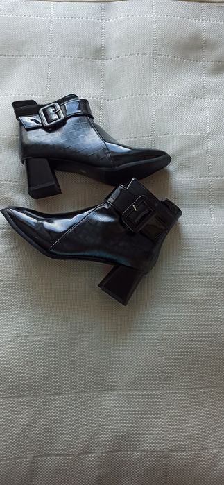 Botki nowe czarne 39
