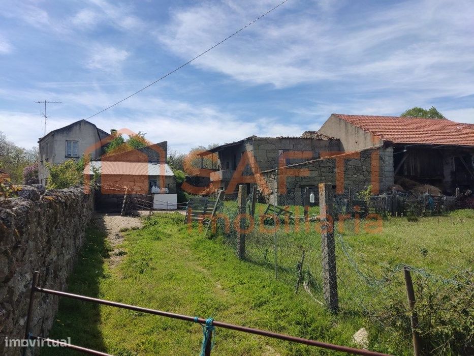 Propriedade rústica para recuperar em Casal de Cinza