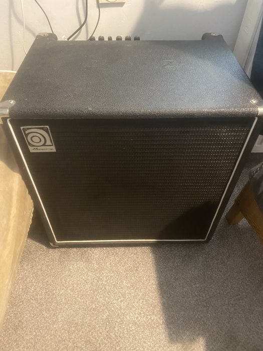 Ampeg BA 115 piecyk basowy