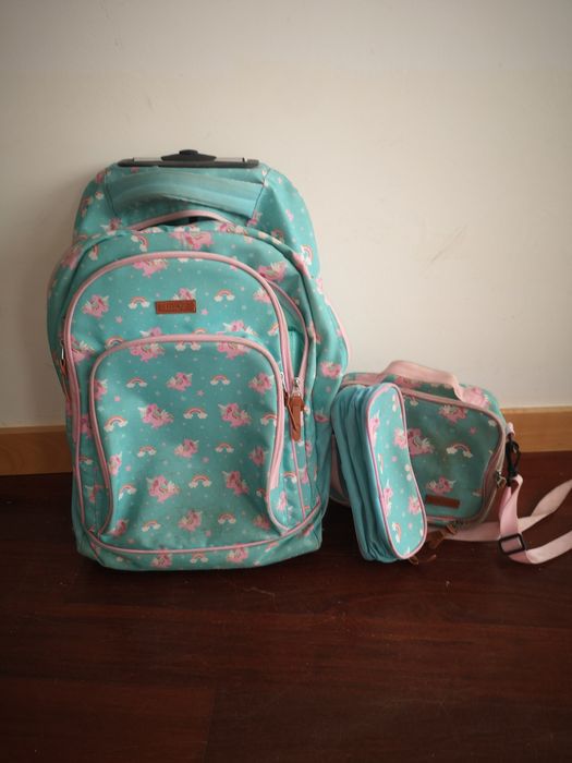 Conjunto mochila, estojo e lancheira