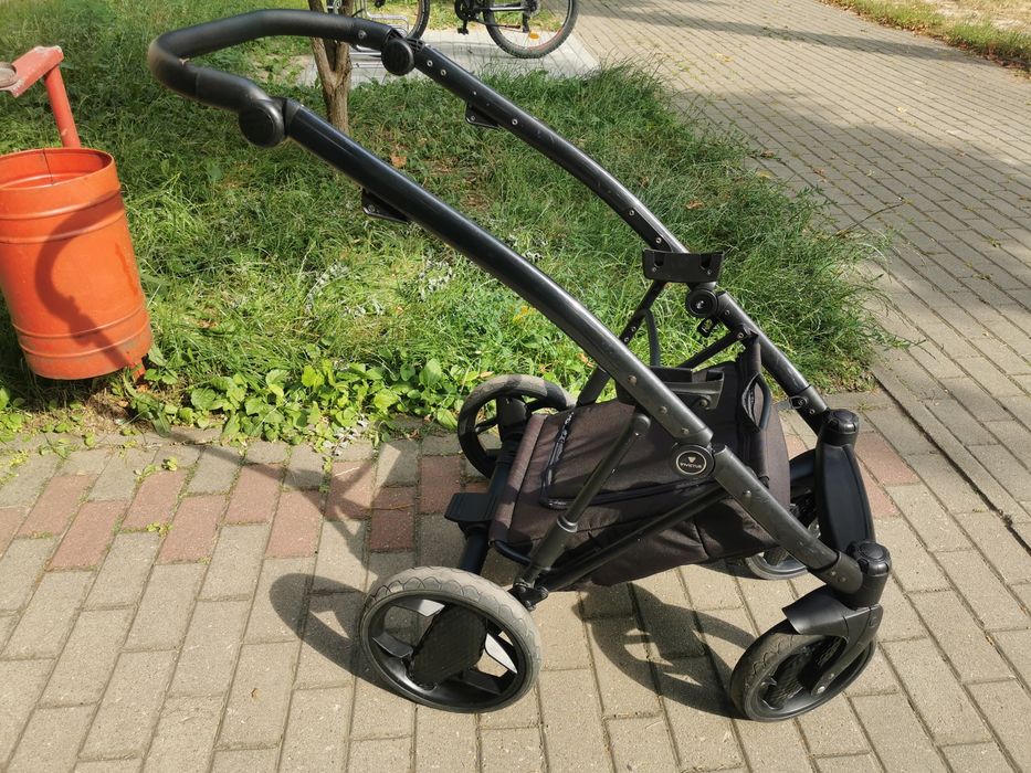 Sprzedam wózek Invictus