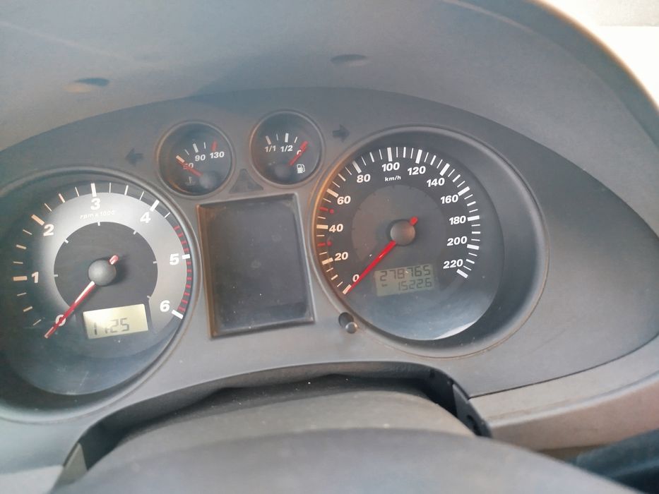 SEAT Ibiza 1.4TDI 2004/2Lug/Ar condicionado/Excelente motor