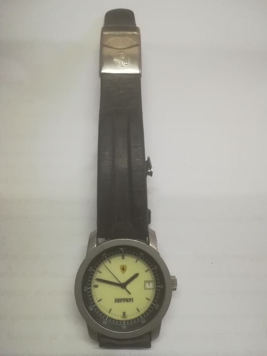 Relógio FERRARI original.